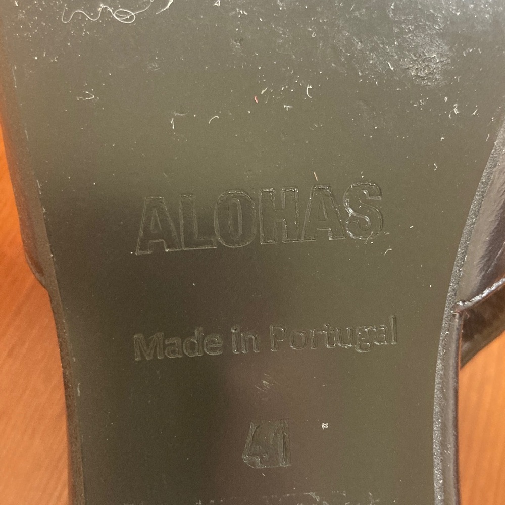 Alohas Eros Black Leather Slingback Pumps - Picture 5 of 5